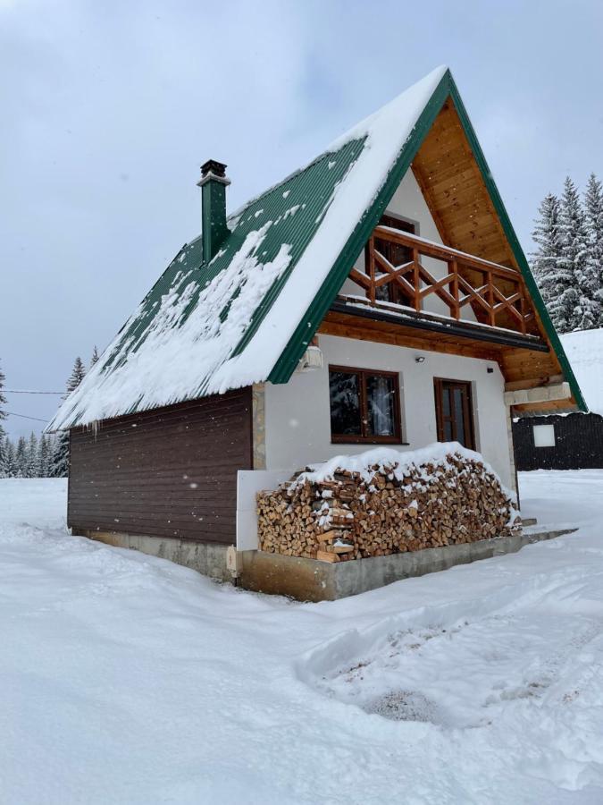 Ville Uskoci Zabljak  Bagian luar foto