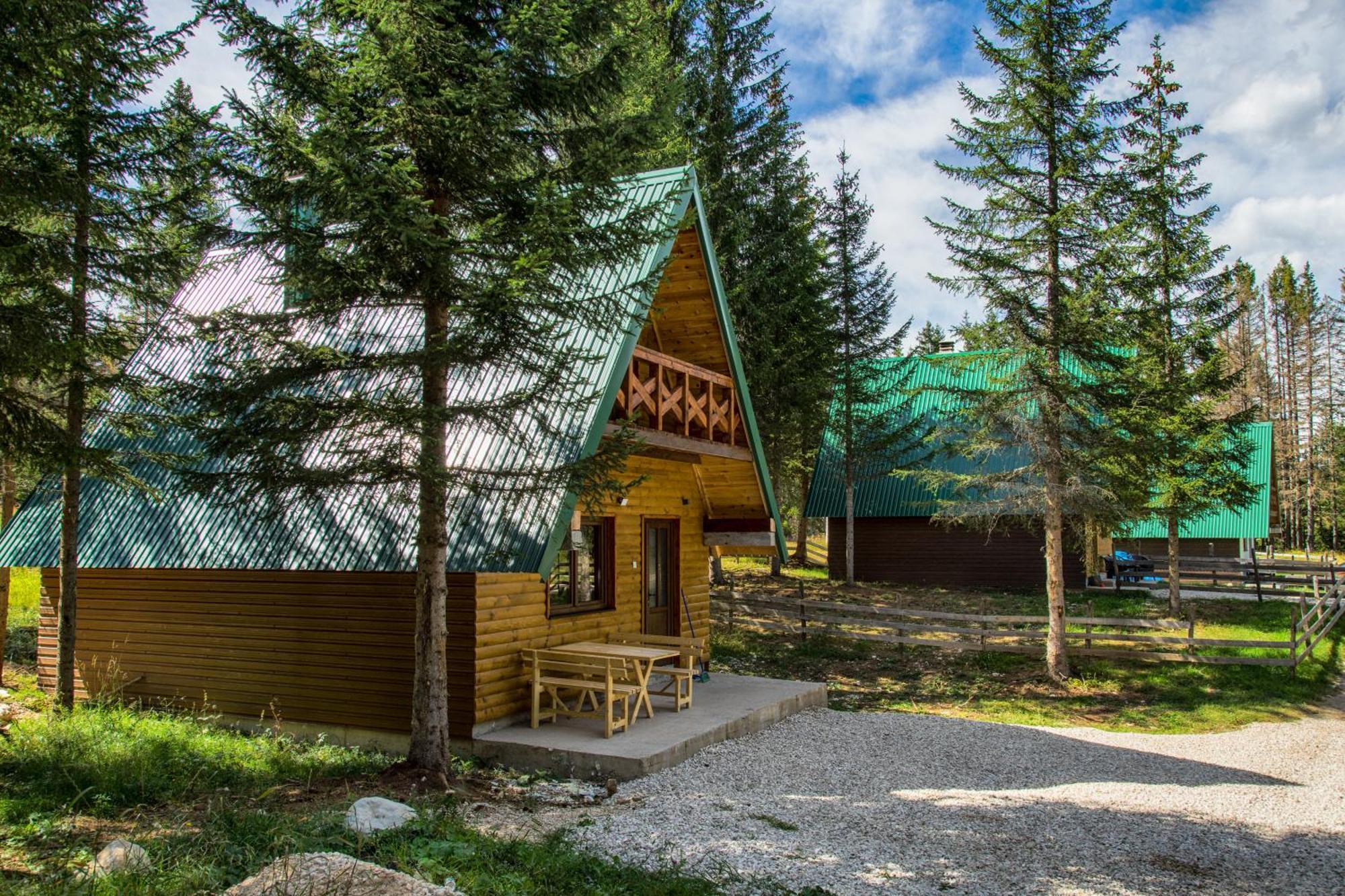 Ville Uskoci Zabljak  Bagian luar foto