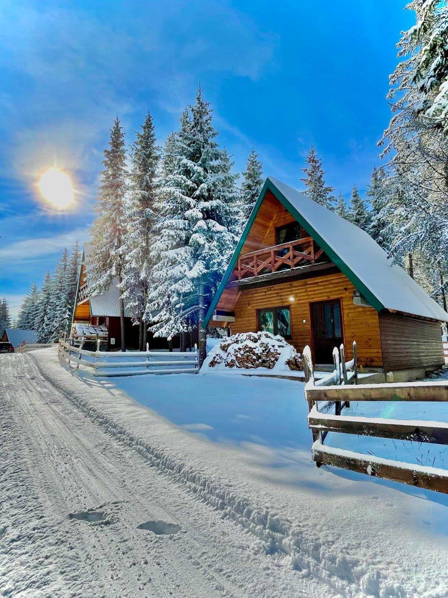 Ville Uskoci Zabljak  Bagian luar foto